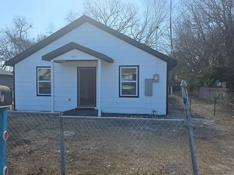 4512 N Ottawa Dr — Photo 2