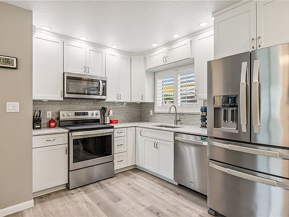4th image of 2235 4th Ln
