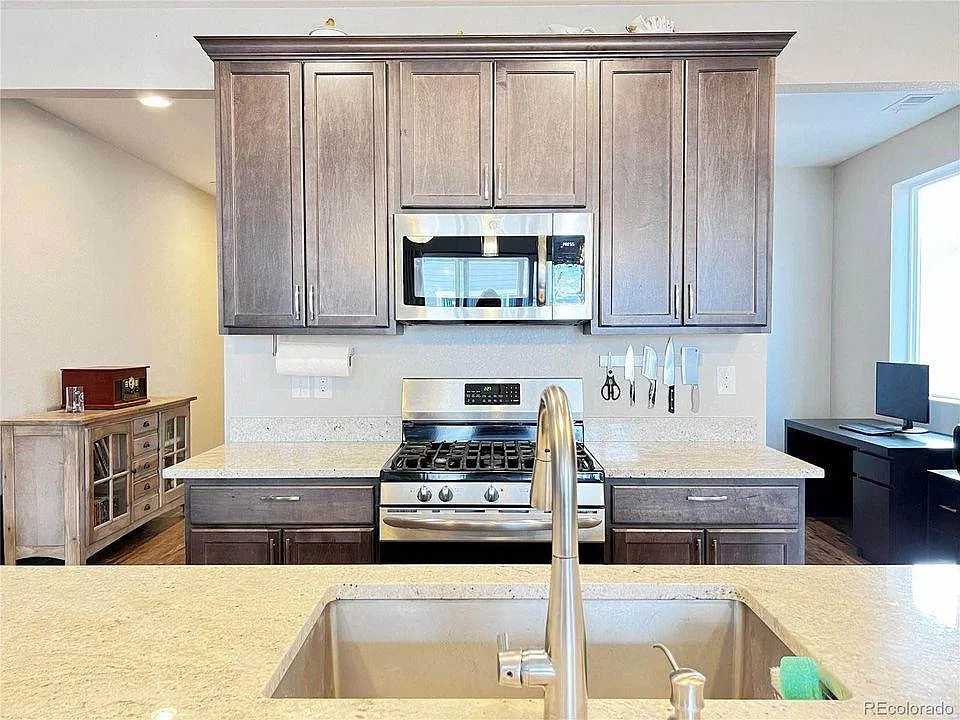 7068 Boreal Dr — Photo 3