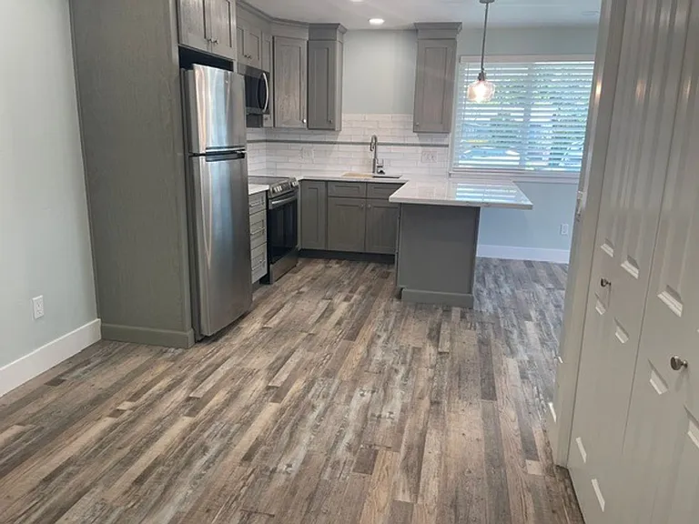 1363 Avalon St — Photo 3