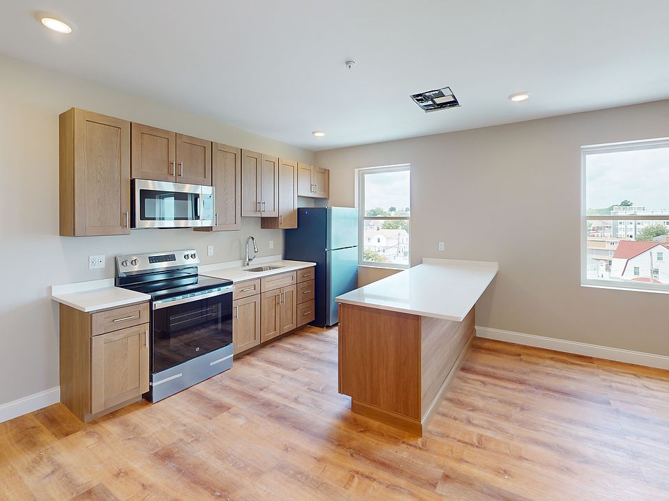 1st image of 100 Revere St #501