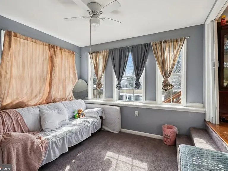 5083 Macnamara Dr — Photo 10