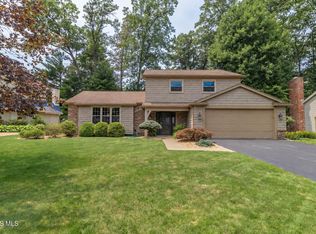 4531 Vicksburg Dr, Sylvania, OH 43560