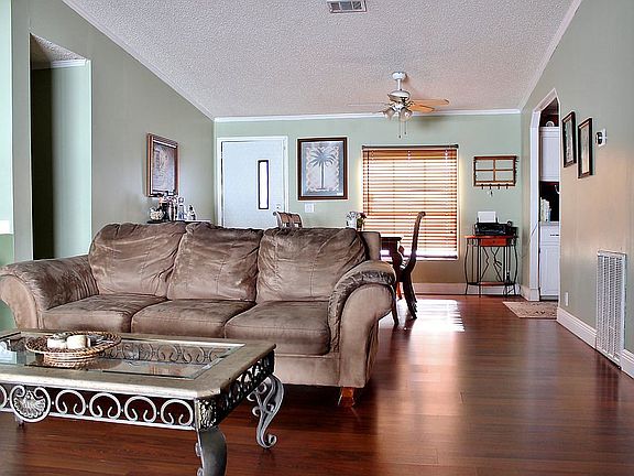 3rd image of 13230 SW 10th Mnr