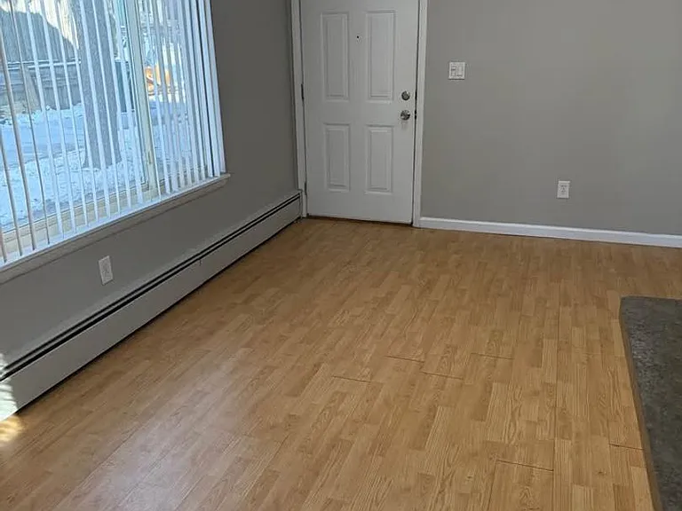 122 N Lafayette Ave — Photo 12
