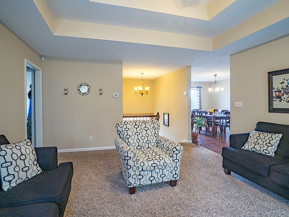4th image of 2042 Windmeade Dr