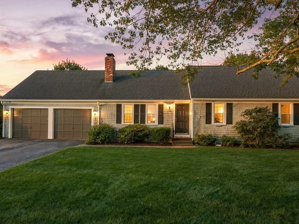 50 Eldredge Square S, Chatham, MA 02633