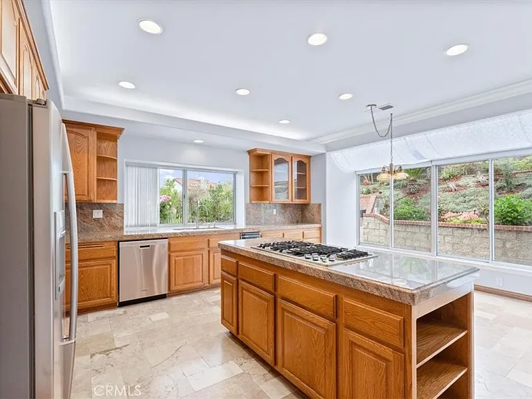 2634 N Waterford St — Photo 10