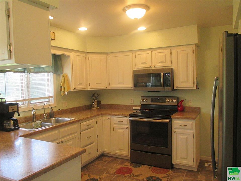 1005 Aurora St, Boyden, IA 51234 Zillow