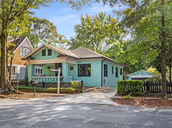 811 E Lake Dr, Decatur, GA 30030