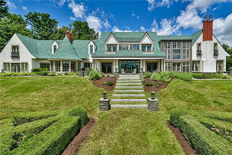 1st image of 387 Fisher Ln
