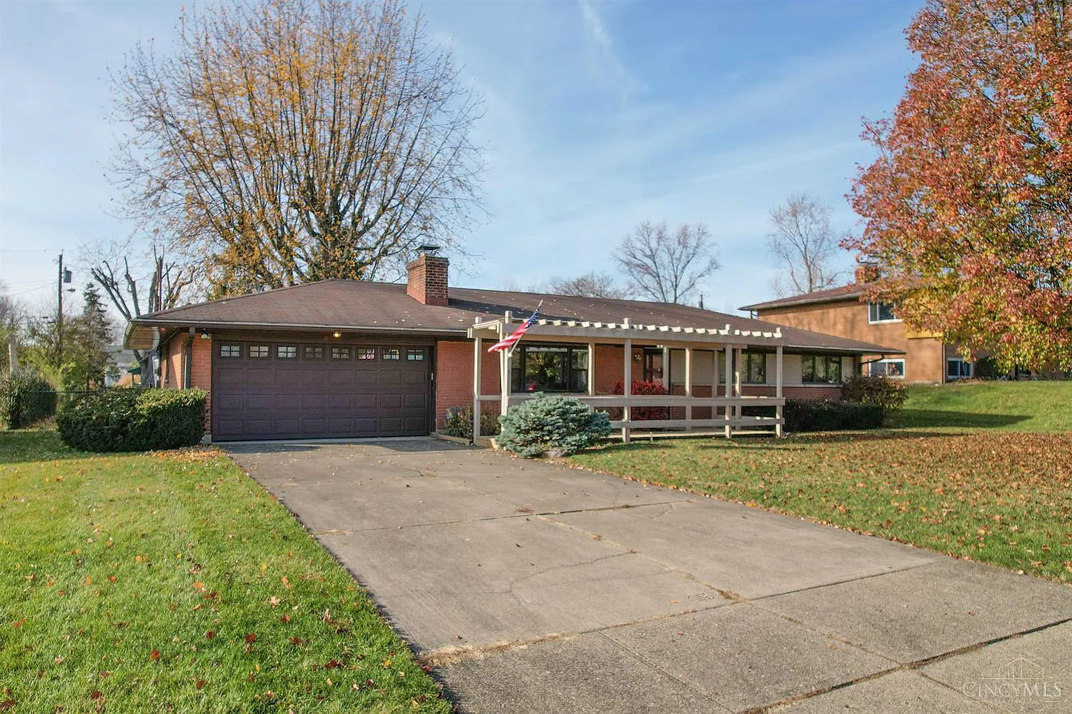 1620 Croydon Ln photo 1