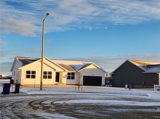 1420 Beringer Ct NE, Cedar Rapids, IA 52402
