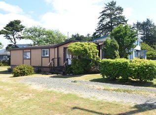 162 NW 56th St, Newport, OR 97365
