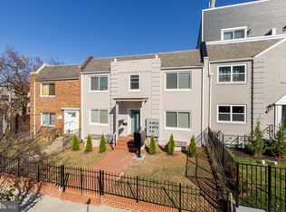 1210 Meigs Pl NE, Washington, DC 20002