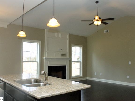5th image of 113 Willene Dr