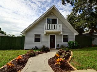 323 13th St SW, Vero Beach, FL 32962