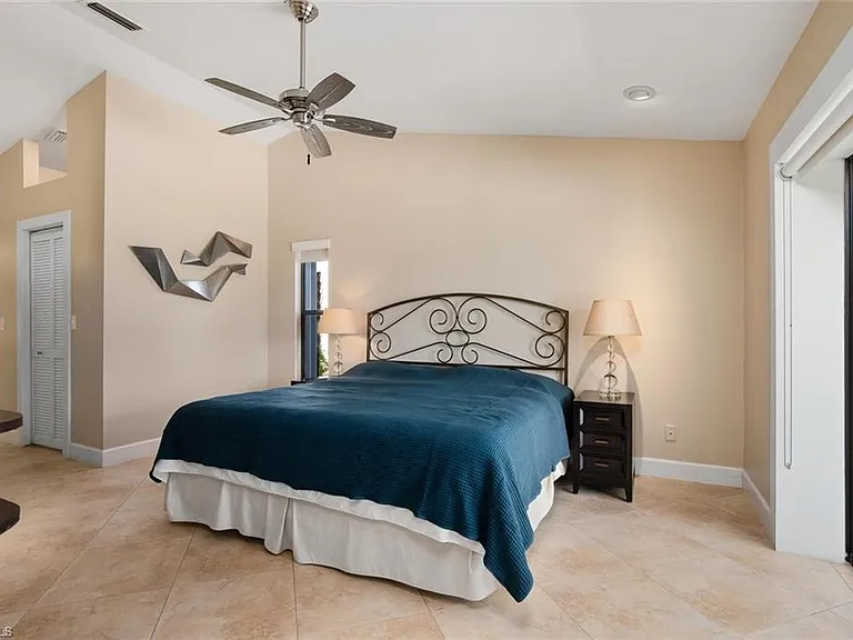 9977 Treasure Cay Ln — Photo 10