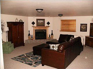 5th image of 3953 Parkhill Dr
