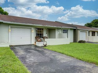 5526 Lakewood Cir S APT B, Margate, FL 33063