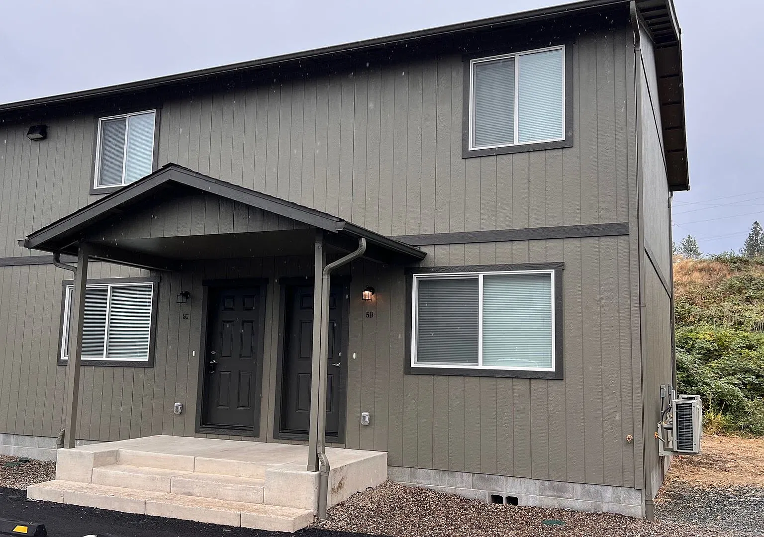 Cozy Townhome for Rent — Photo 1