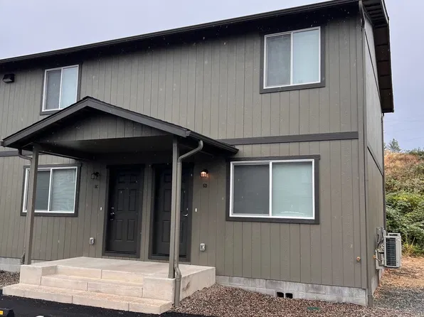 610 N Main St #5-C, Phoenix, OR 97535