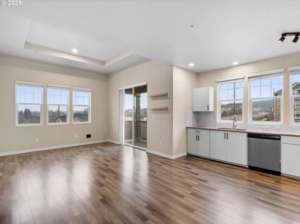 17182 SW Appledale Rd #405, Beaverton, OR 97007