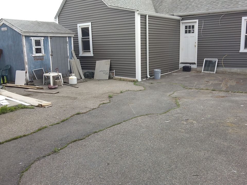 1st image of 15 John St #3