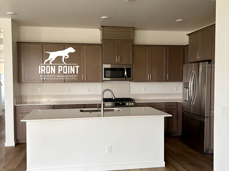 8285 W White Willow St — Photo 10