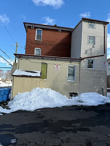198 Oak St #3 Photo 1