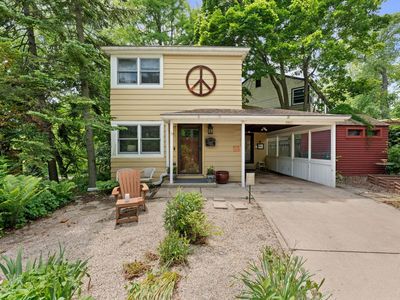 3061 N Gordon CIRCLE, Milwaukee, WI, 53212