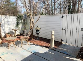 7147 Stonington Ln, Charlotte, NC 28227
