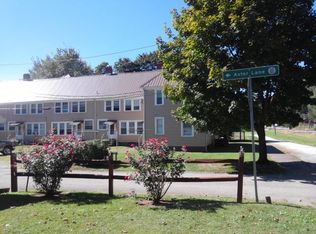 49 Astor Ln, Falls View, WV 25139