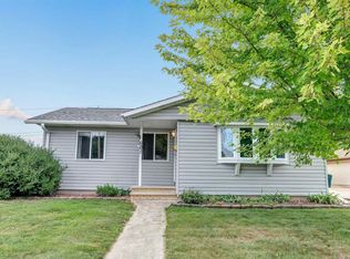 601 Marcella Ave, Combined Locks, WI 54113