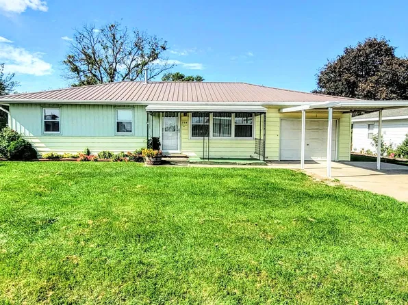 704 NE 6th St, Greenfield, IA 50849