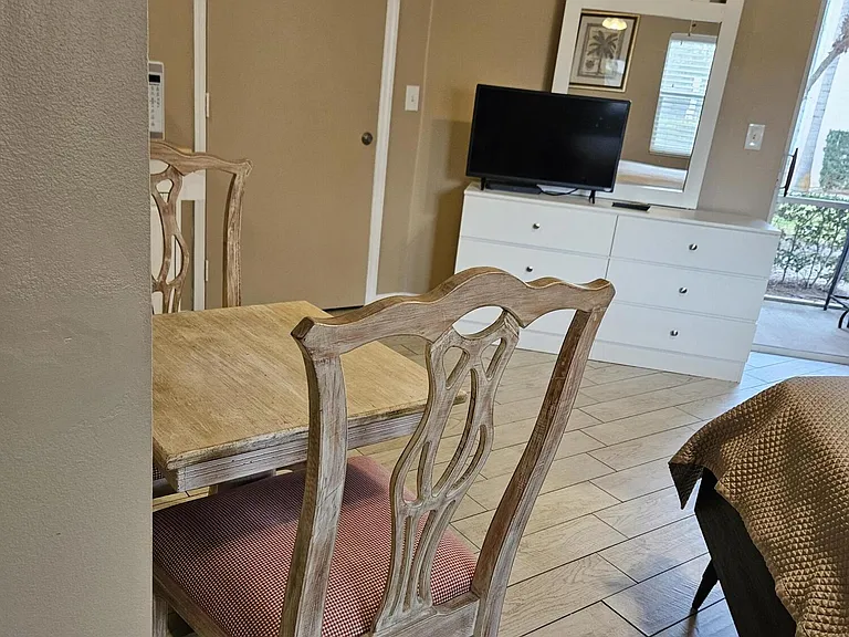 9931 Perfect Dr #B — Photo 11
