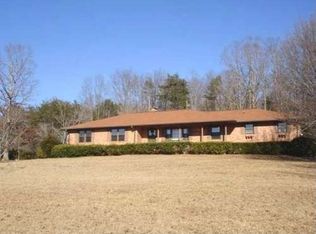 619 Hendricks Rd, Pickens, SC 29671