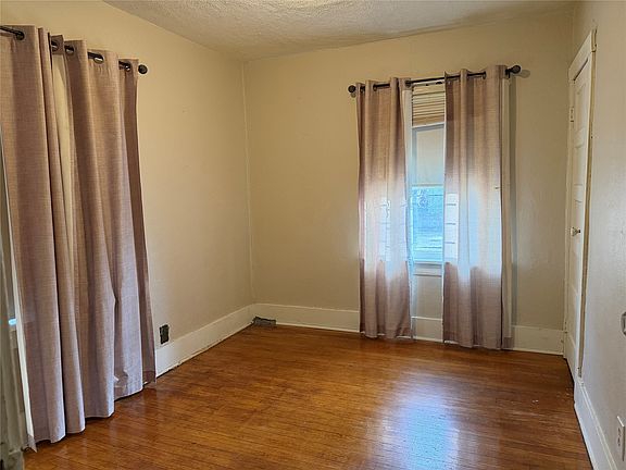 5th image of 3701 Amherst St
