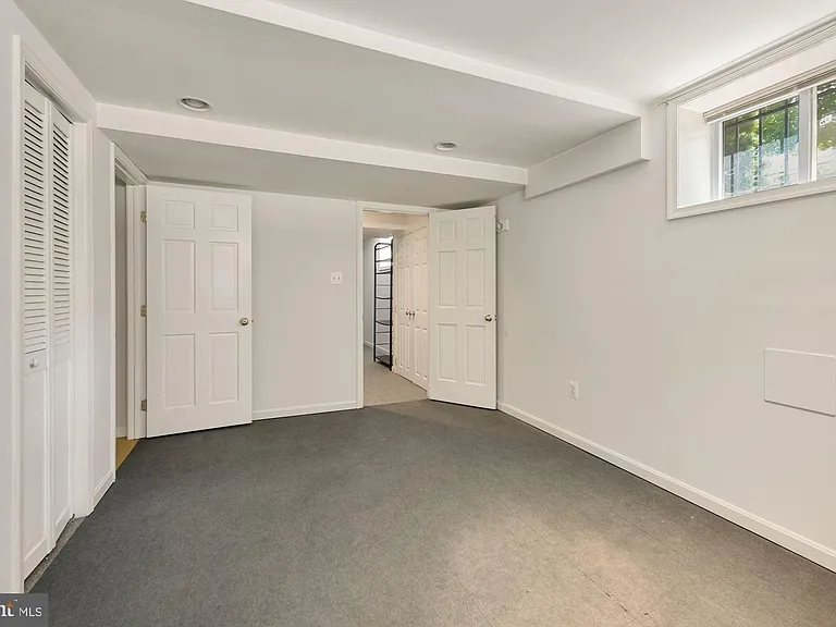 4505 Alton Pl NW — Photo 34
