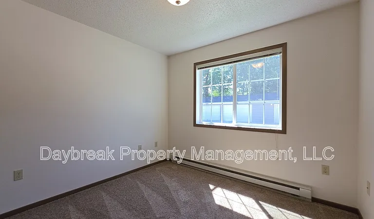 317 16th St S #5 — Photo 19