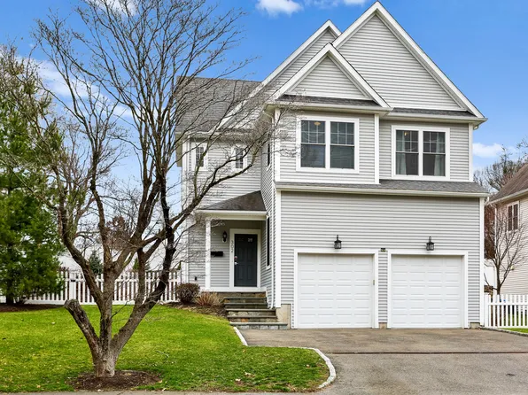 302 High Street, Fairfield, CT 06824