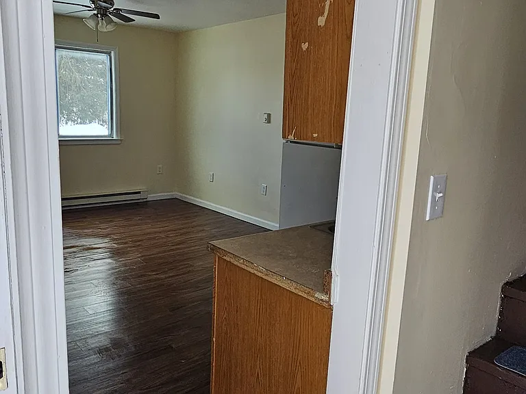 16 Sauquoit St #E — Photo 11