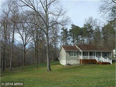 1acre of well maintained yard partially fenced