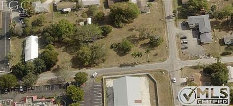 2nd image of 553 Fairview Ave