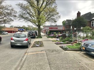 4552 Utopia Pkwy, Flushing, NY 11358
