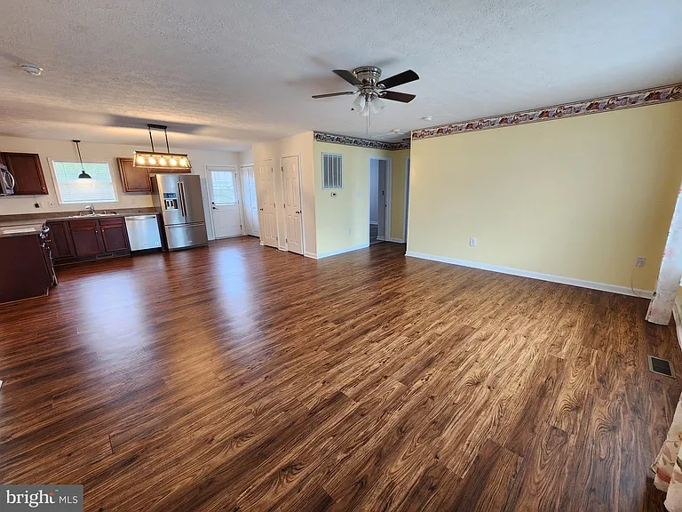 227 Tather Dr — Photo 5