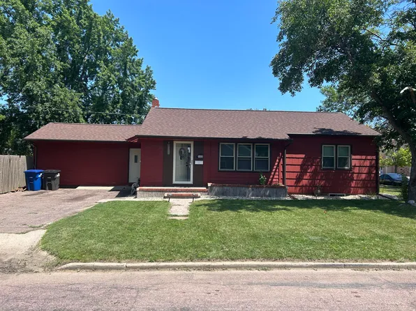 500 E 11th Ave, Mitchell, SD 57301