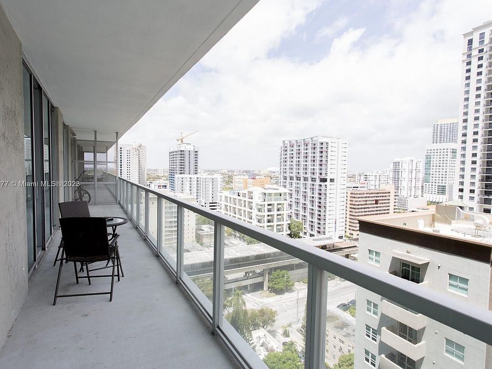 1st image of 1111 SW 1st Ave APT 1923