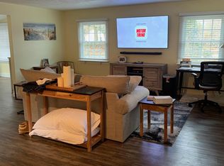 477 South Rd, South Kingstown, RI 02879