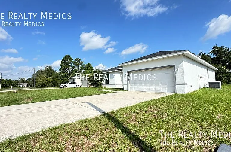 239 Hibiscus Ln — Photo 4